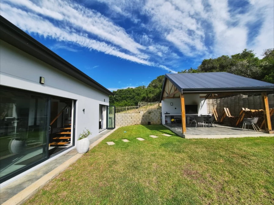 2 Bedroom Property for Sale in Stilbaai Wes Western Cape